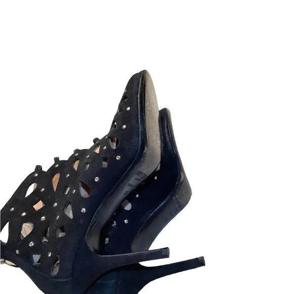 🚨Final Sale🚨!! Jimmy Choo Black Cutout Booties Heels Size 38 - Picture 6 of 10